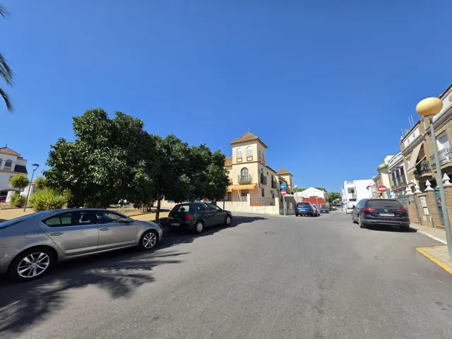¡VIVIENDA UNIFAMILIAR DE 245 M2 EN MAIRENA DEL ALJARAFE! — 35