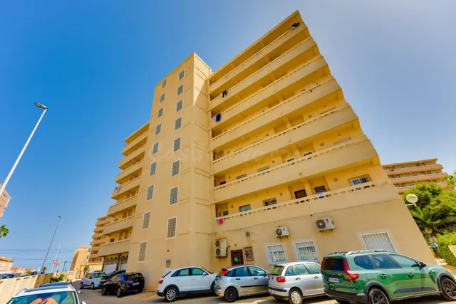 Apartamento de 1 dormitorio con parking comunitario a 240m de la Playa de La Mata — 31