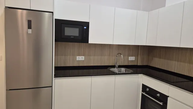 Piso de alquiler de 3 dormitorios a estrenar en Ciudad Aljarafe. — 8
