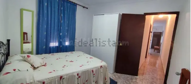 SE ALQUILA habitaciones PARA ESTUDIANTES - foto 3