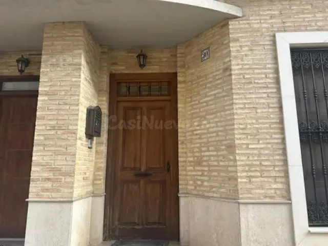 SE VENDE casa OKUPA en C Tranviarios 30 de Catarroja - foto 2