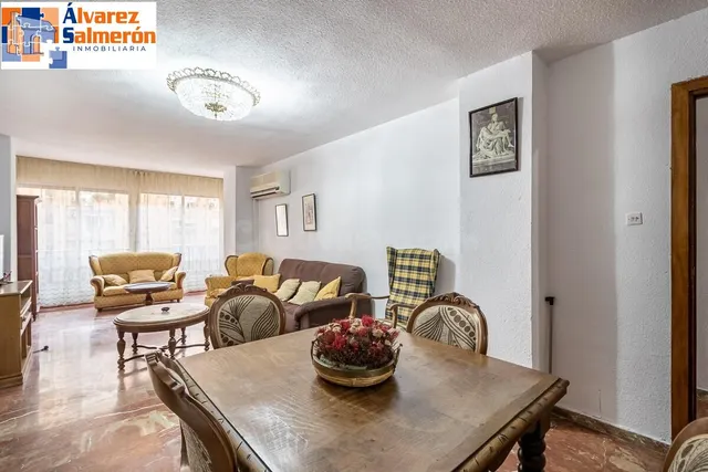 MAGNIFICA VIVIENDA EN LAS FLORES - CAMINO DE RONDA — 2