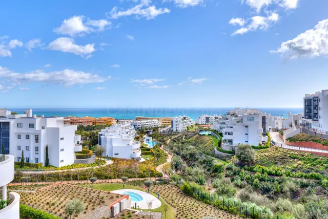 Ático de lujo con vistas panorámicas al Mediterráneo - foto 3