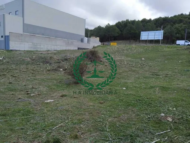 SUELO URBANO EL MOLAR   SUPERFICIE: 1.296,00 m2        PVP. 185.000 € — 6