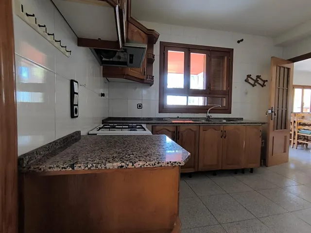 Casa independiente con parcela, 5 dormitorios y garaje en Alquerías (Murcia) — 17