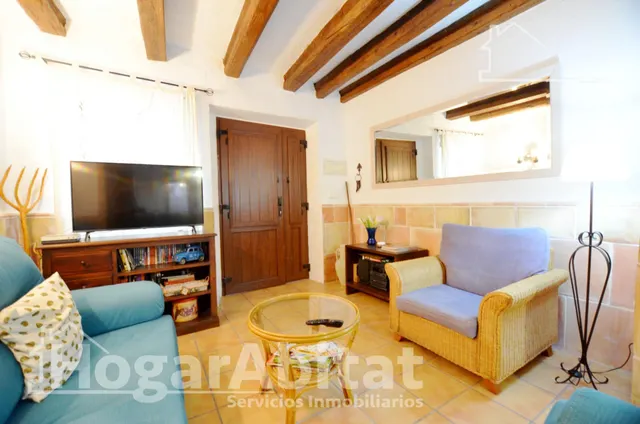 AMPLIA CASA  REFORMADA ESQUNERA CON TERRAZA Y BARBACOA — 10