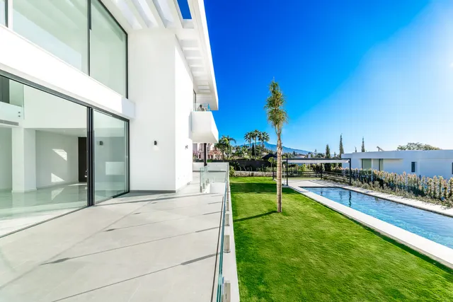 Chalet 6 habitaciones 1038m² en venta - Centro — 18
