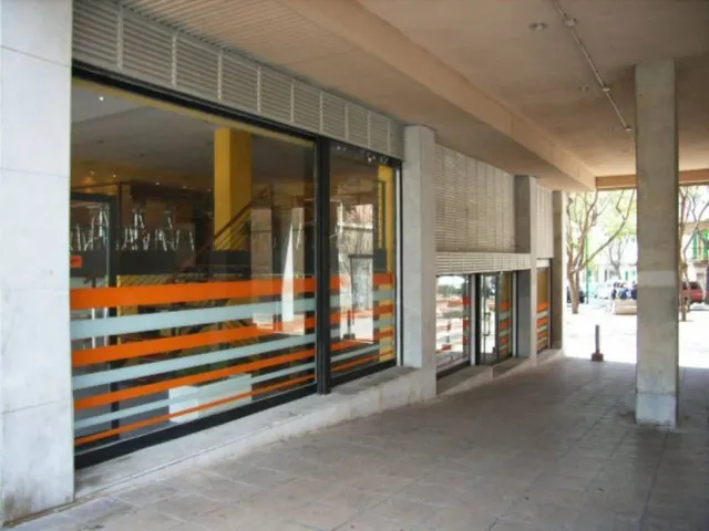 Excelente oportunidad de inversión en el corazón de Calle Industria — 9