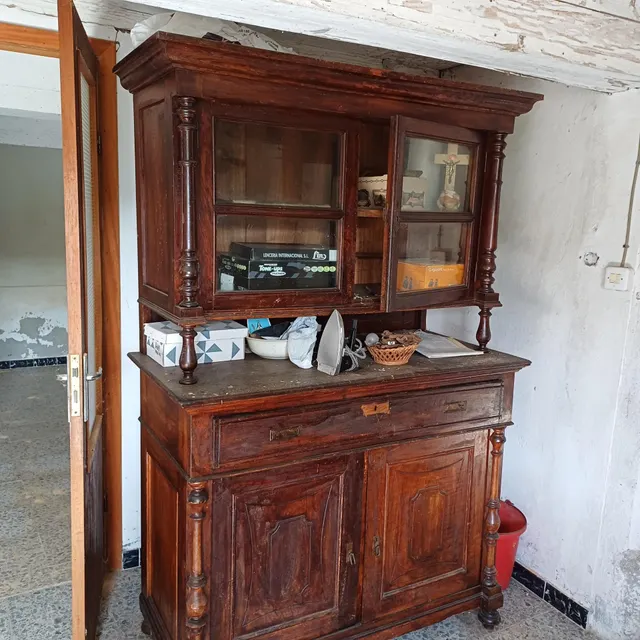 CASA EN VENTA PARA RESTAURAR — 27