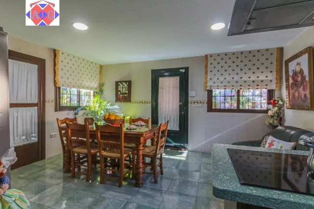 0110 Chalet en Zona Residencial, El Romeral. — 6