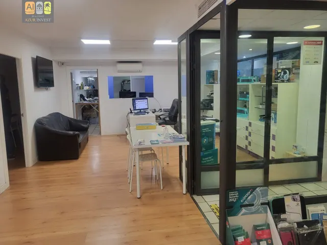 LOCAL COMERCIAL EN PLENO CENTRO DE ALTEA — 13
