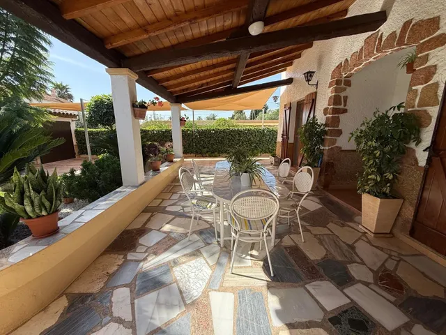 HERMOSO CHALET TRADICIONAL EN PARCELA MUY PRÓXIMO AL CASCO U - foto 5