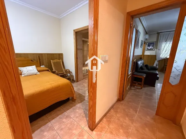 Espectacular casa pareada reformada en san vicente del raspeig: 142m2, 5 dormitorios, patio y terraza con solárium — 14