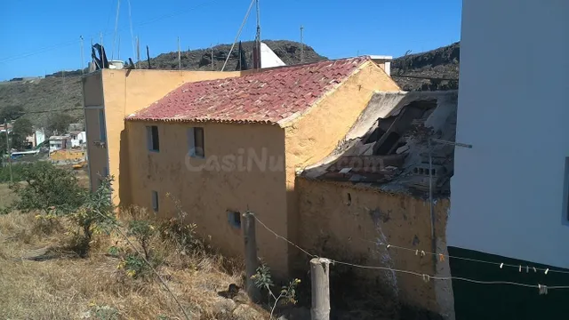 Se vende Casa OKUPADA en Lugar Pueblo Chico 6 Telde, (Las Pa