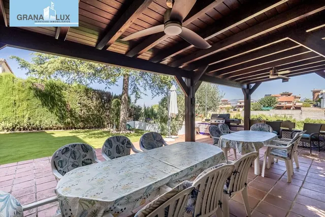 CASA PAREADA EN LA ZUBIA CON PISCINA, ZONA DE BARBACOA Y JAR - foto 5