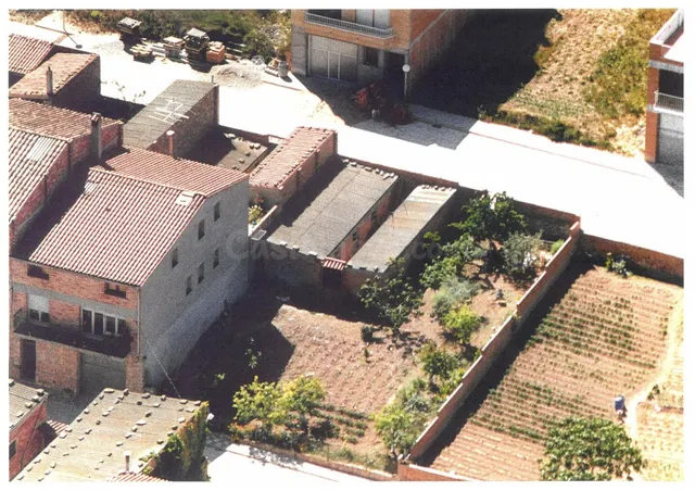CASA EN VENDA A SANT MARTÍ DE TOUS -  GARATGE + PIS + GOLFES