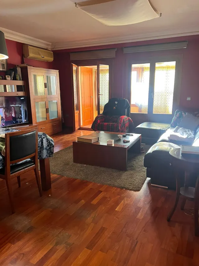 PISO 3 habitaciones EN CUATRO ESQUINAS, PURO CENTRO DE CIUDAD DE HUESCA — 2