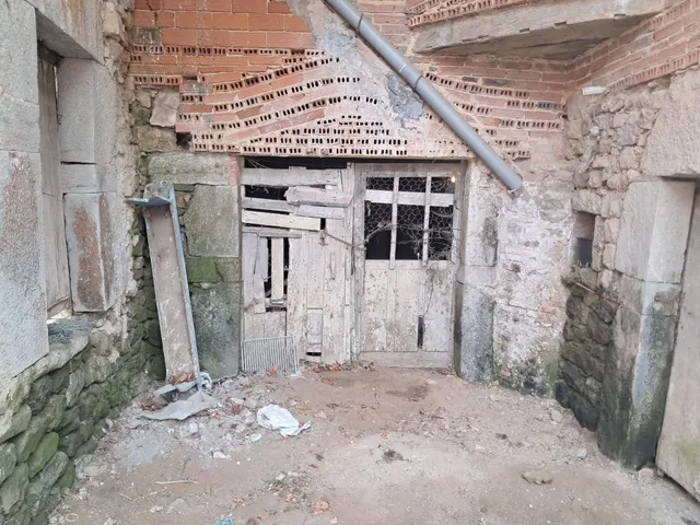 CASA DE PIEDRA EN ZONA RURAL — 16