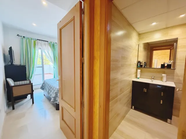Apartamento en venta en Benalmádena con vistas al mar – 275.000 € — 23