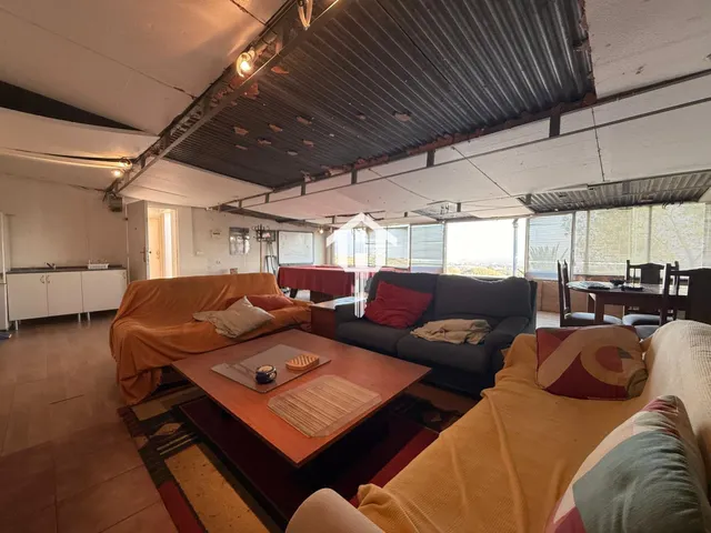Chalet independiente en venta en Alicante, 2762m2, 5 habitaciones, 3 baños, zona de san vicente del raspeig — 48