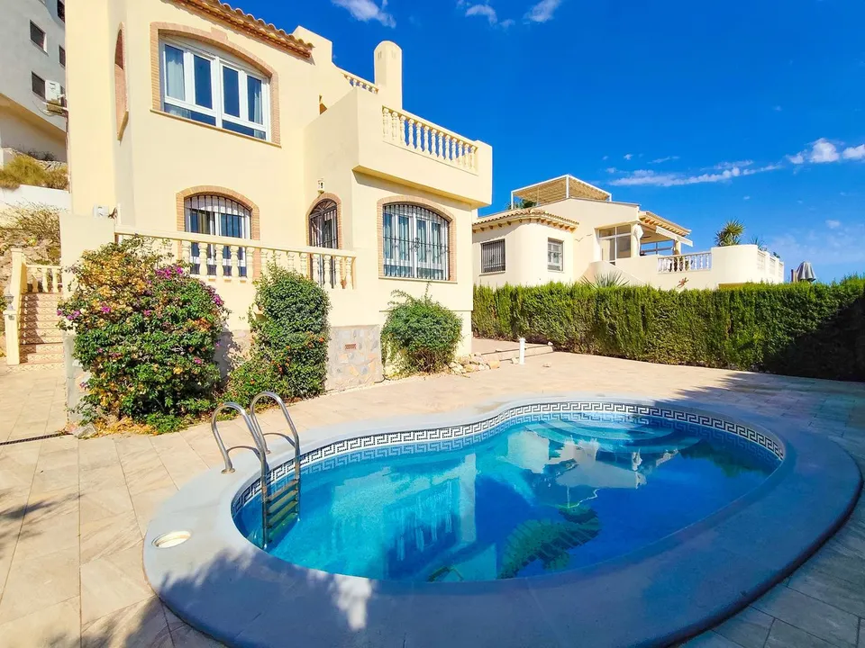 Villa 3 habitaciones 110m² en venta - Villamartín-Las Filipinas