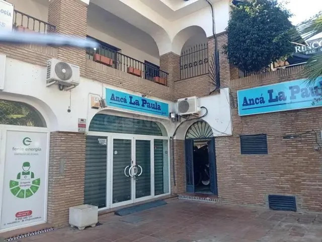 Amplio bar de tapas en venta con terraza en Arroyo de la Mie