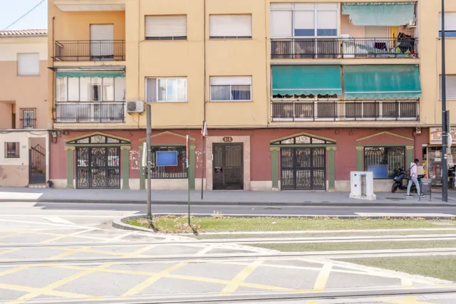 Local en Maracena — 3