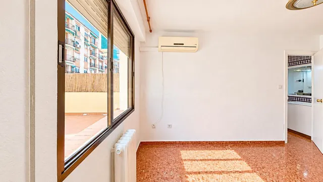 Bonito apartamento soleado y con terraza en Alcázar del Geni - foto 5