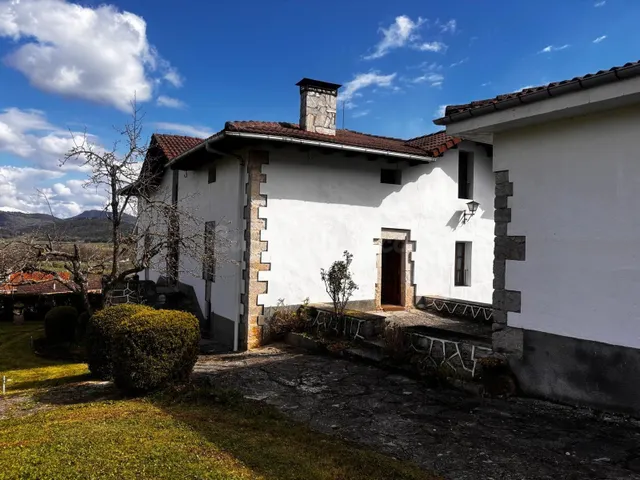 EN VENTA PRECIOSA PROPIEDAD EN EL VALLE DE MENA — 5