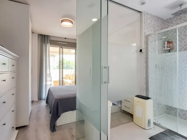 Amplio Apartamento en Esquina en Planta Baja con Terraza Acristalada y Jardín Privado en Green Hills — 24