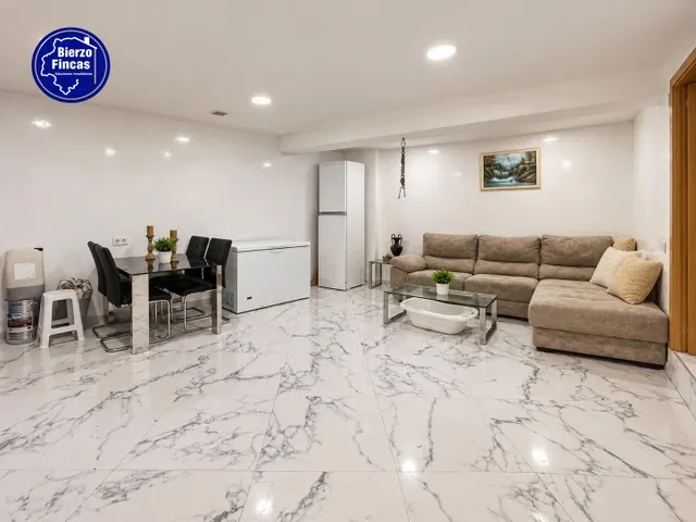 **se vende casa en Oviedo** — 29