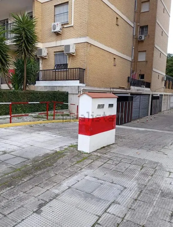 Plaza de aparcamiento en Urbanización Las Gardenias – Calle  - foto 3
