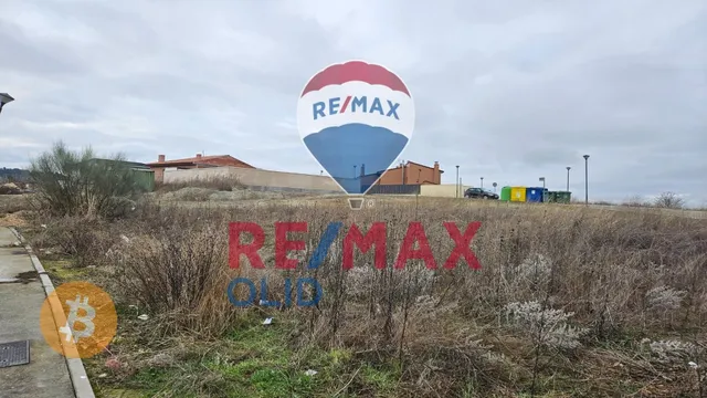 VENTA DE PARCELA EN RENEDO — 6