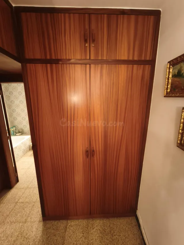 AMPLIO PISO DE 4 habitaciones CON EXCELENTES VISTAS EN ROCA  - foto 5