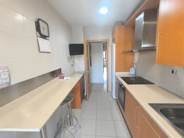 PISO CON PARQUING Y TRASTERO EN VENTA — 8