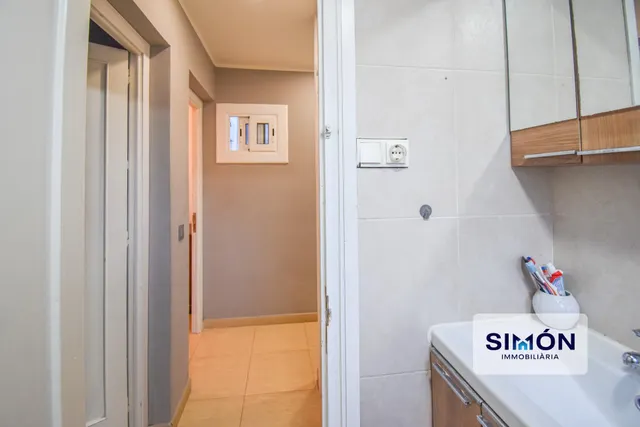 ¡Inversores! Práctico piso de 55m2, 3 habitaciones, alquilado — 12