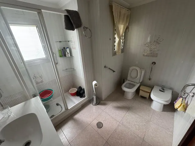 Amplia Planta Baja en Alicante - Ideal para Familias — 16