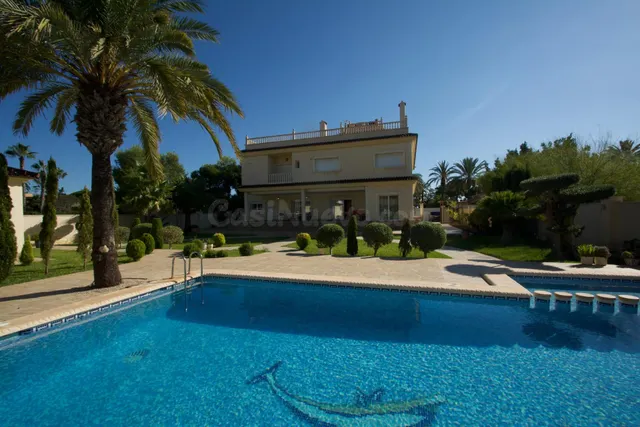VILLA DE LUJO EN CABO ROIG — 2