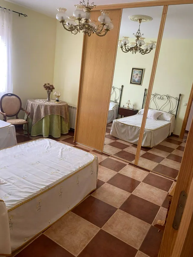 SE VENDE CASA EN LA ZONA DE CALZADA DE CALATRAVA — 26