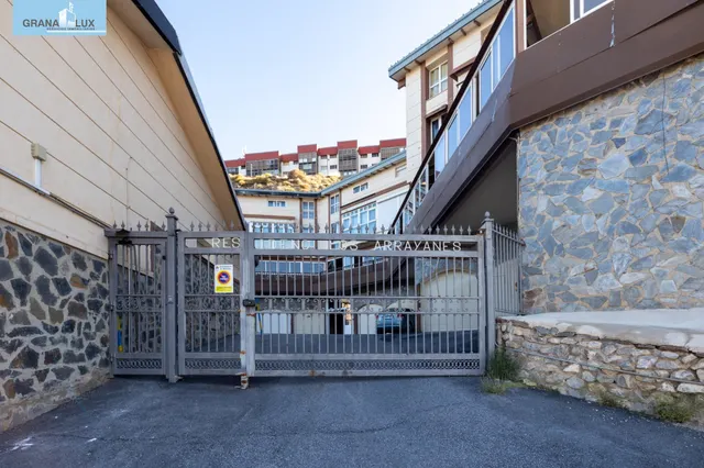 DUPLEX EN PLENA SIERRA NEVADA — 4
