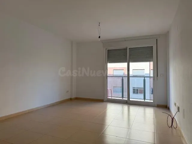 ALQUILER DE APARTAMENTO EN RONDA SUR SIN MUEBLES — 2