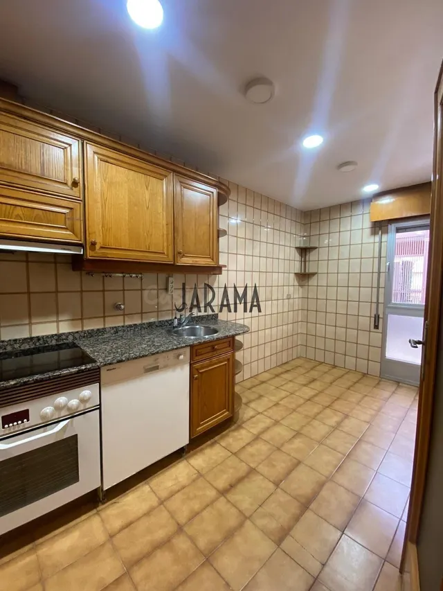 Piso de 125m2 en el centro de Tudela — 4