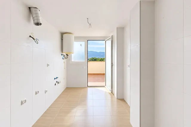 Un ático para estrenar. Una terraza para disfrutar. Una vida por comenzar. — 20