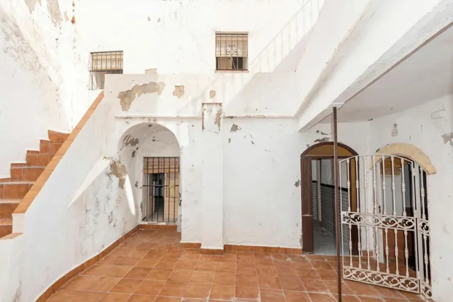 Casa independiente para reformar en el casco antiguo de Vejer de la Frontera — 10