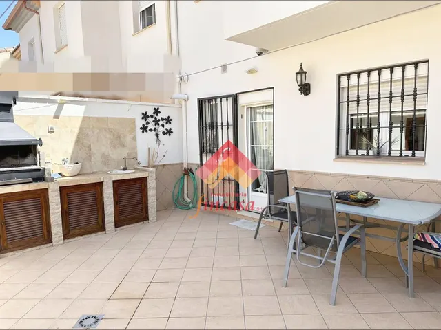 Estupenda casa adosada en la zona de arenal — 17