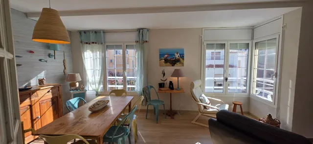 Exclusivo apartamento reformado con vistas al mar y al puerto en el corazón de L’Ametlla de Mar — 3