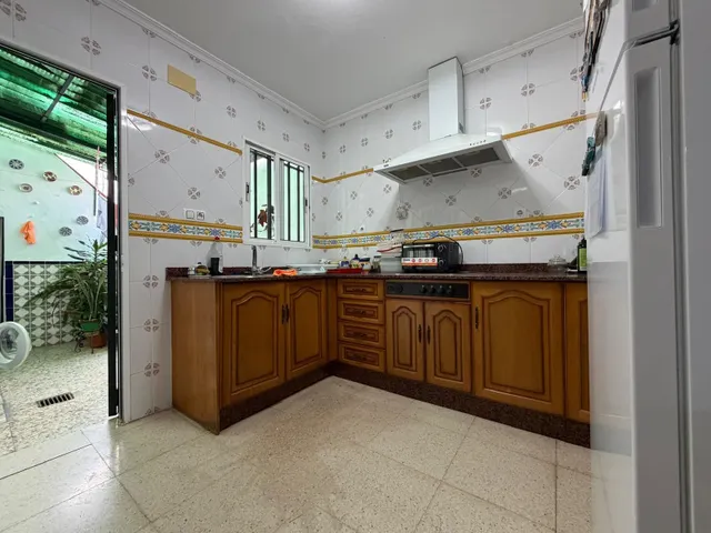 Casa en venta en La Puebla del Río – Vivienda en planta baja con patio y azotea. — 8