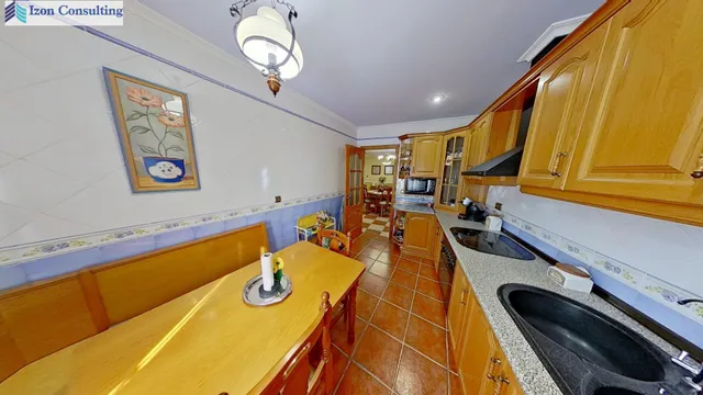 CASA DE 2 PLANTAS EN HELLÍN CON 3 habitaciones , 2 BAÑOS Y AMPLIAS ESTANCIAS — 6