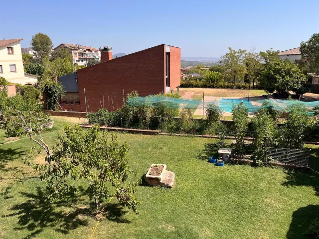Casa Independiente de Ensueño en Sant Salvador de Guardiola — 10