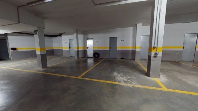 Amplio y Luminoso Piso en La Carlota con plaza de garaje y trastero  - Oportunidad Única por 125.000 € — 24